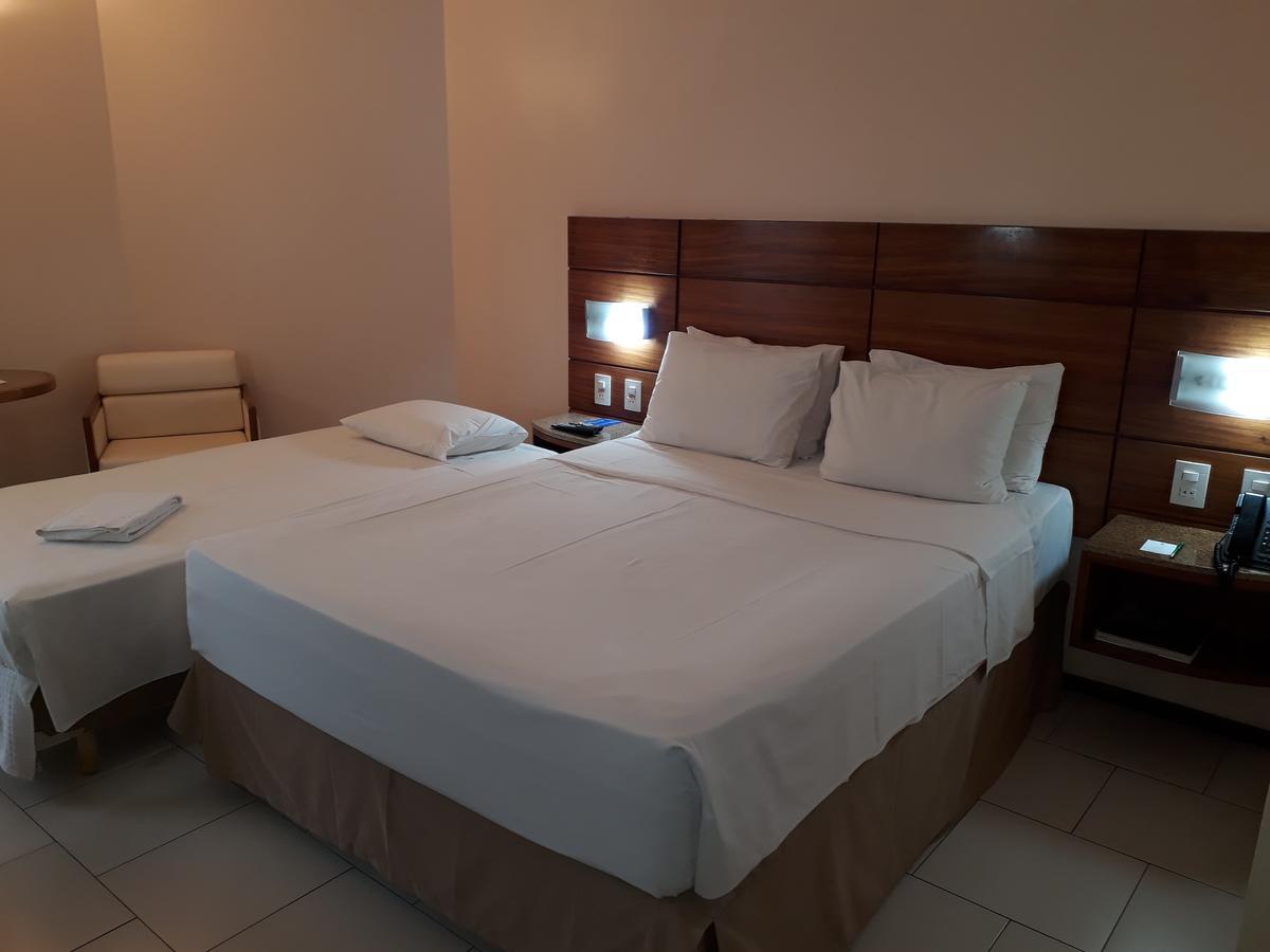 Quarto Duplo com Cama Extra