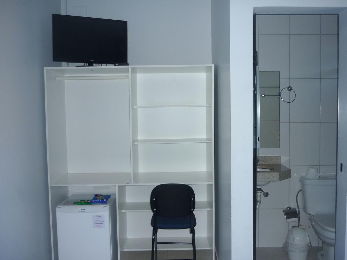 Family Room,640229919:JPEG
