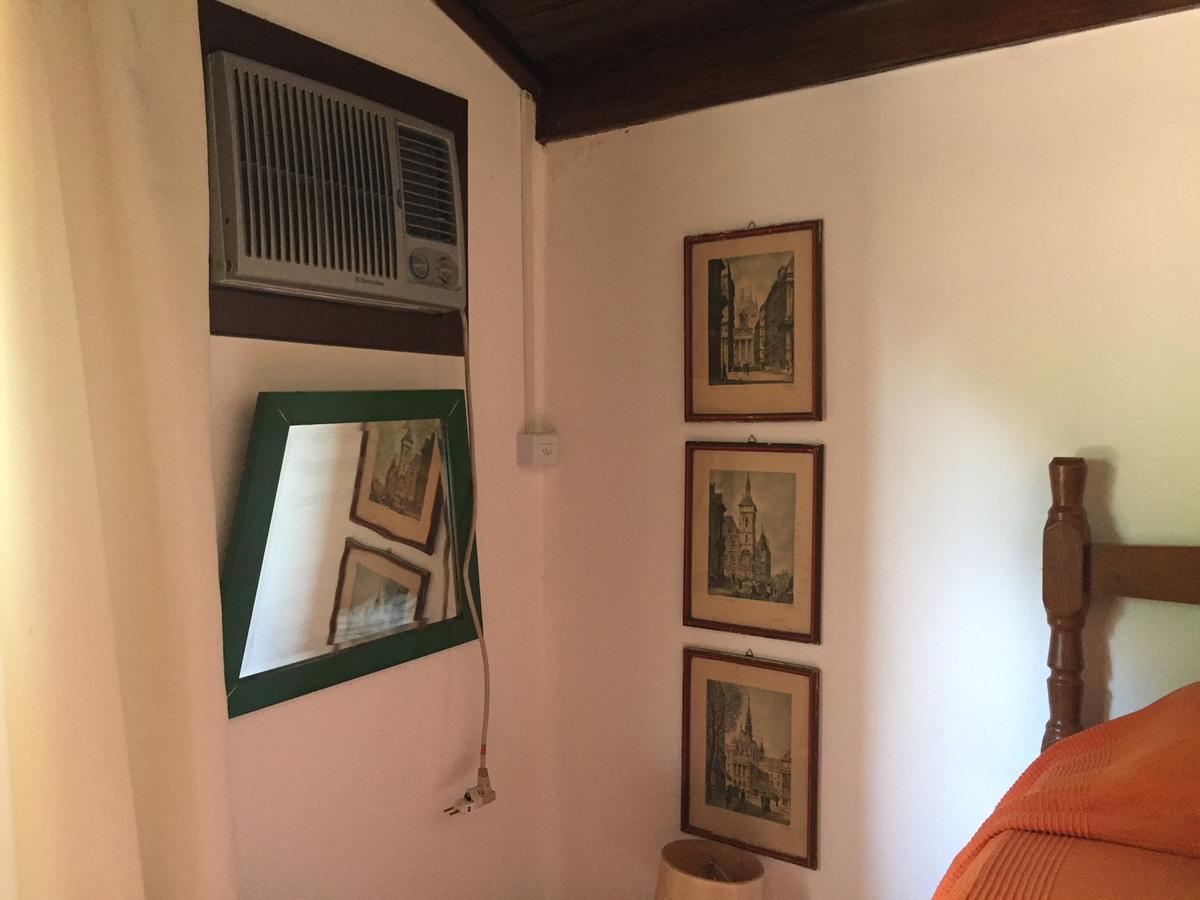 Quarto Duplo com Banheiro Compartilhado