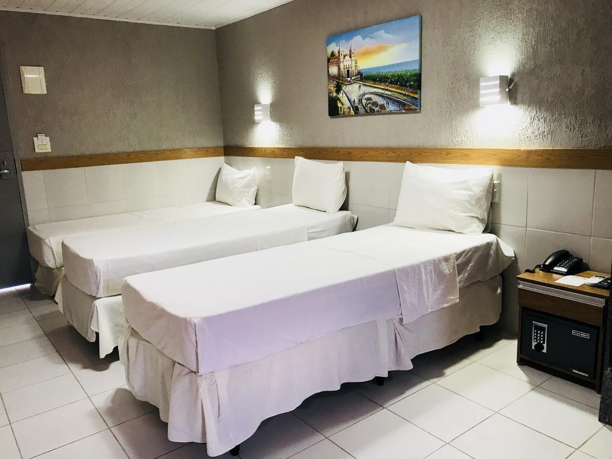 Superior Triple Room (3 Single Beds)