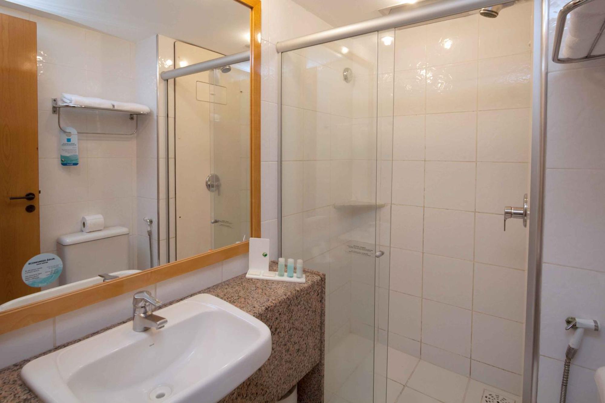 Quarto Twin Standard