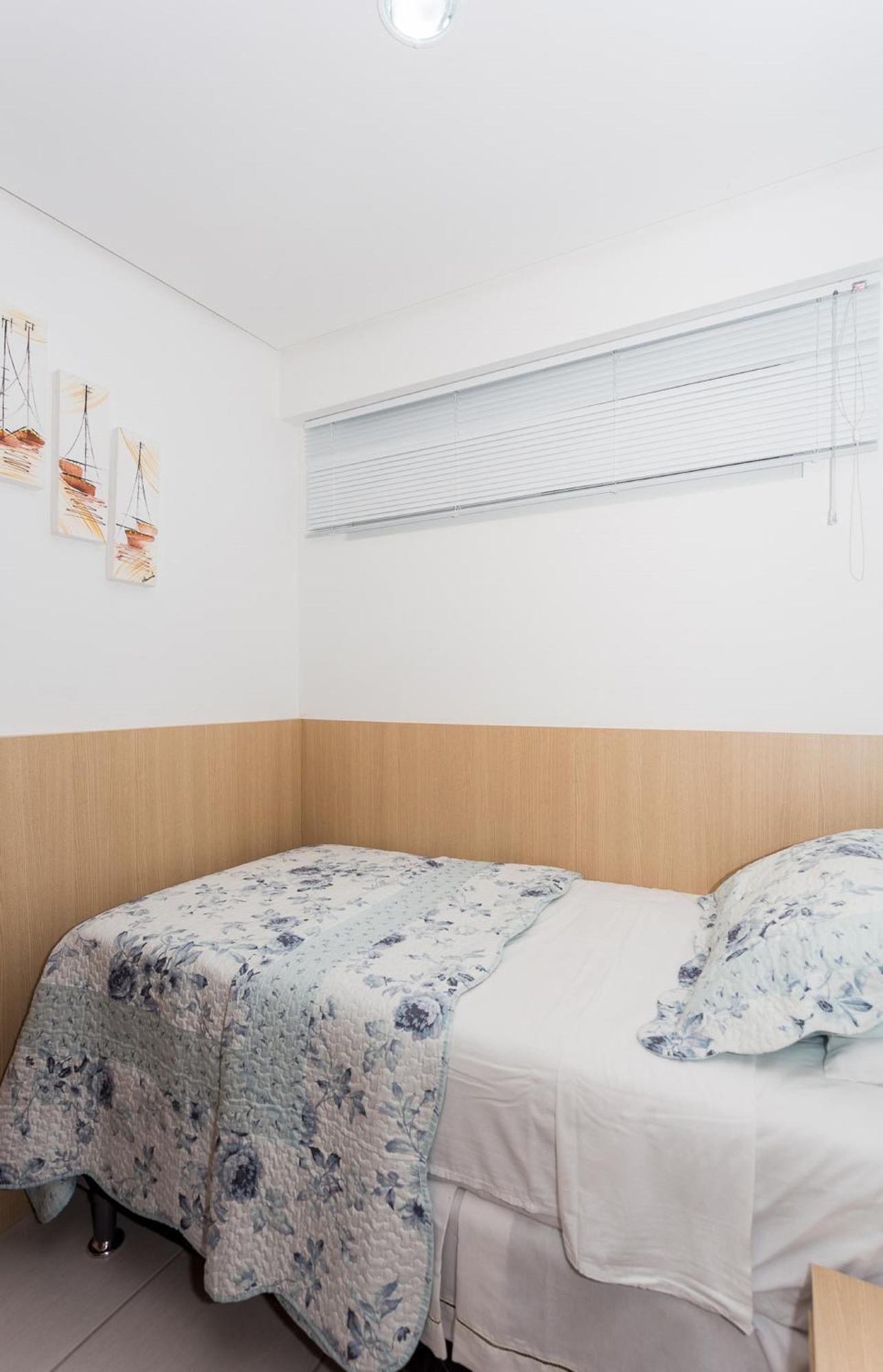 Apartamento com 2 Quartos e Vista Mar