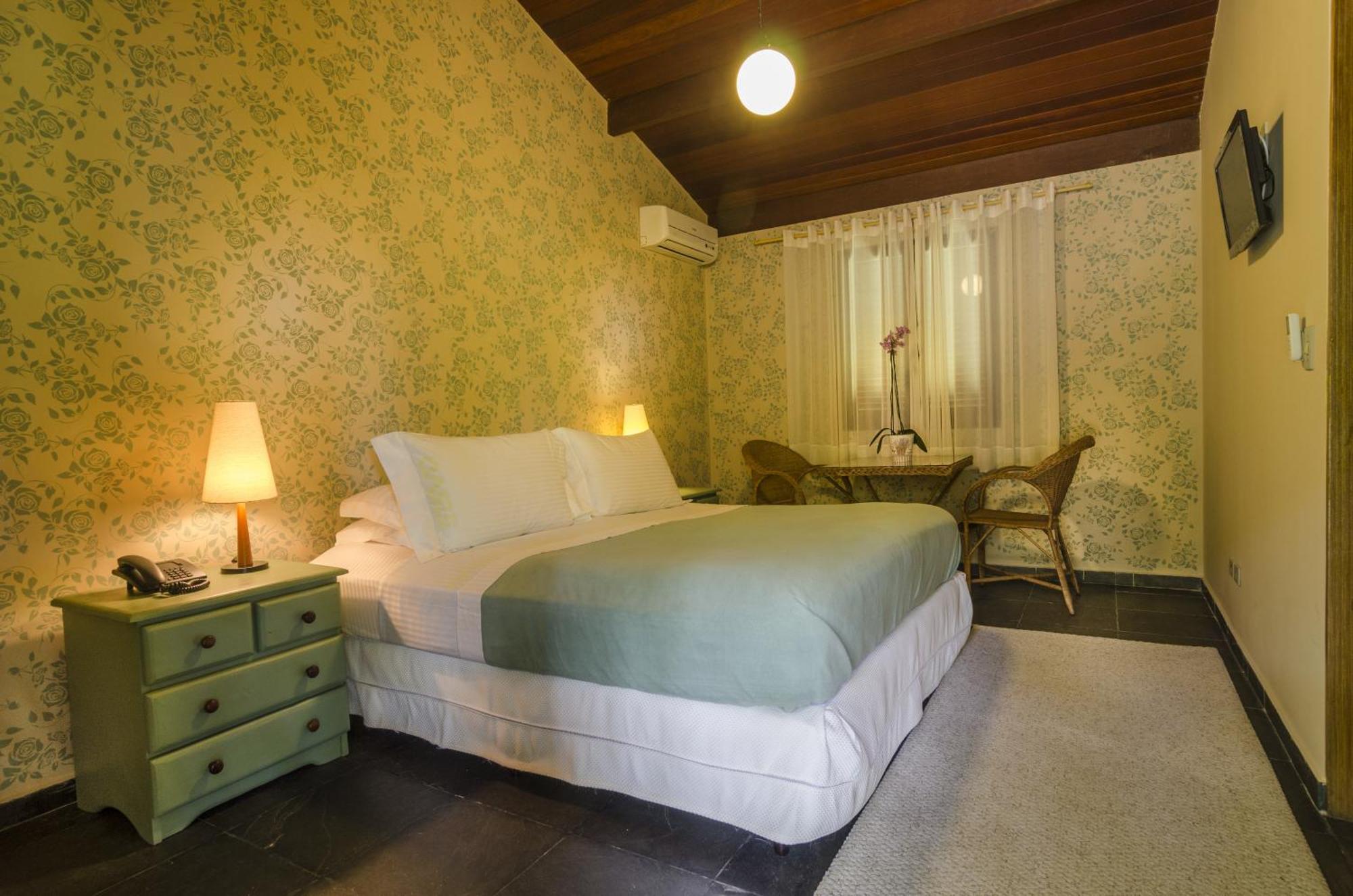 Standard Twin Room,1588170524:JPEG