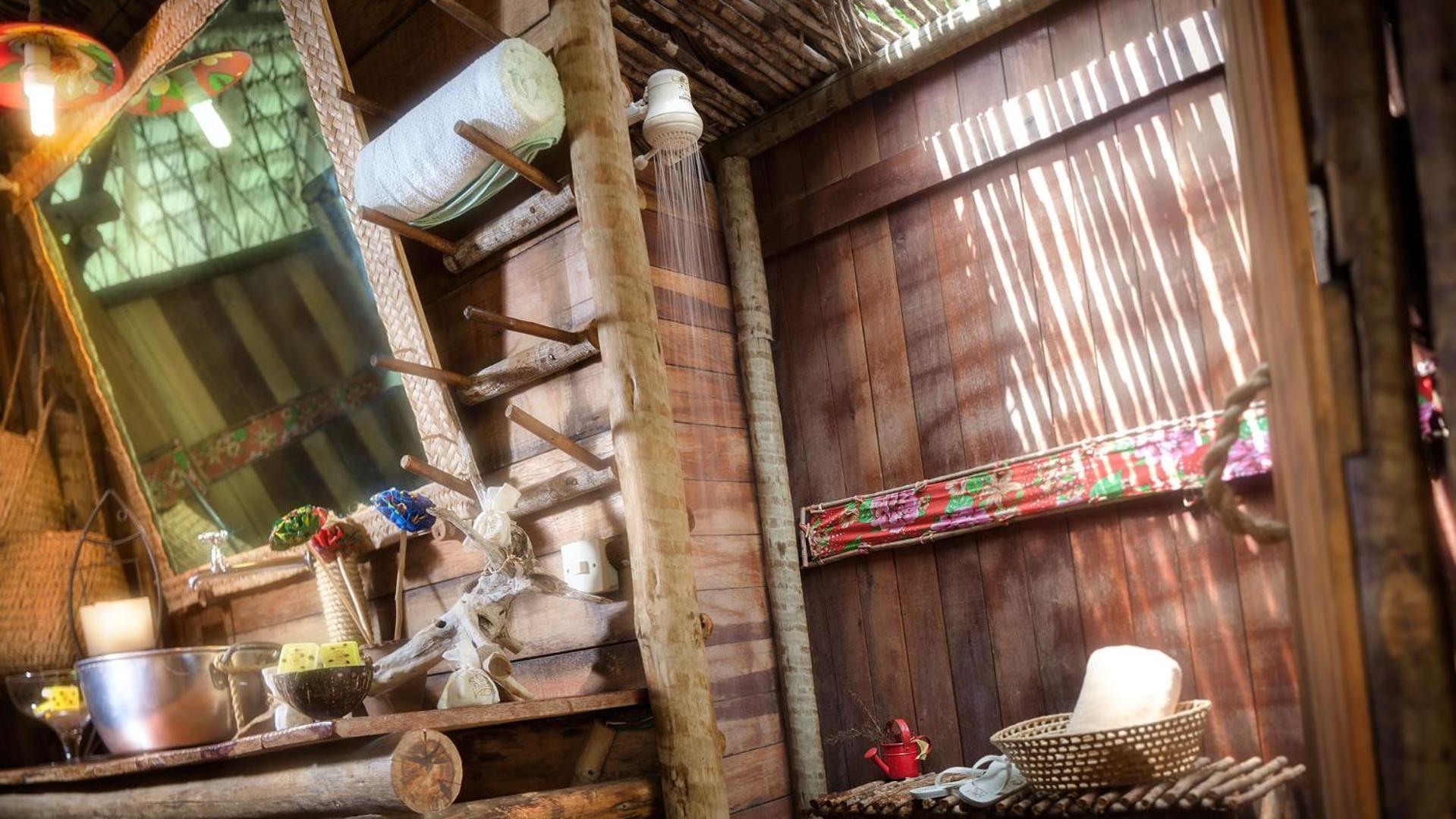 Bungalow with Garden View,689168250:JPEG