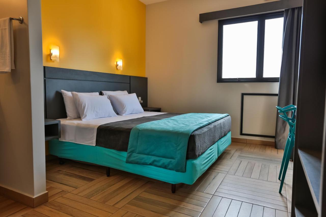 Quarto Duplo Standard