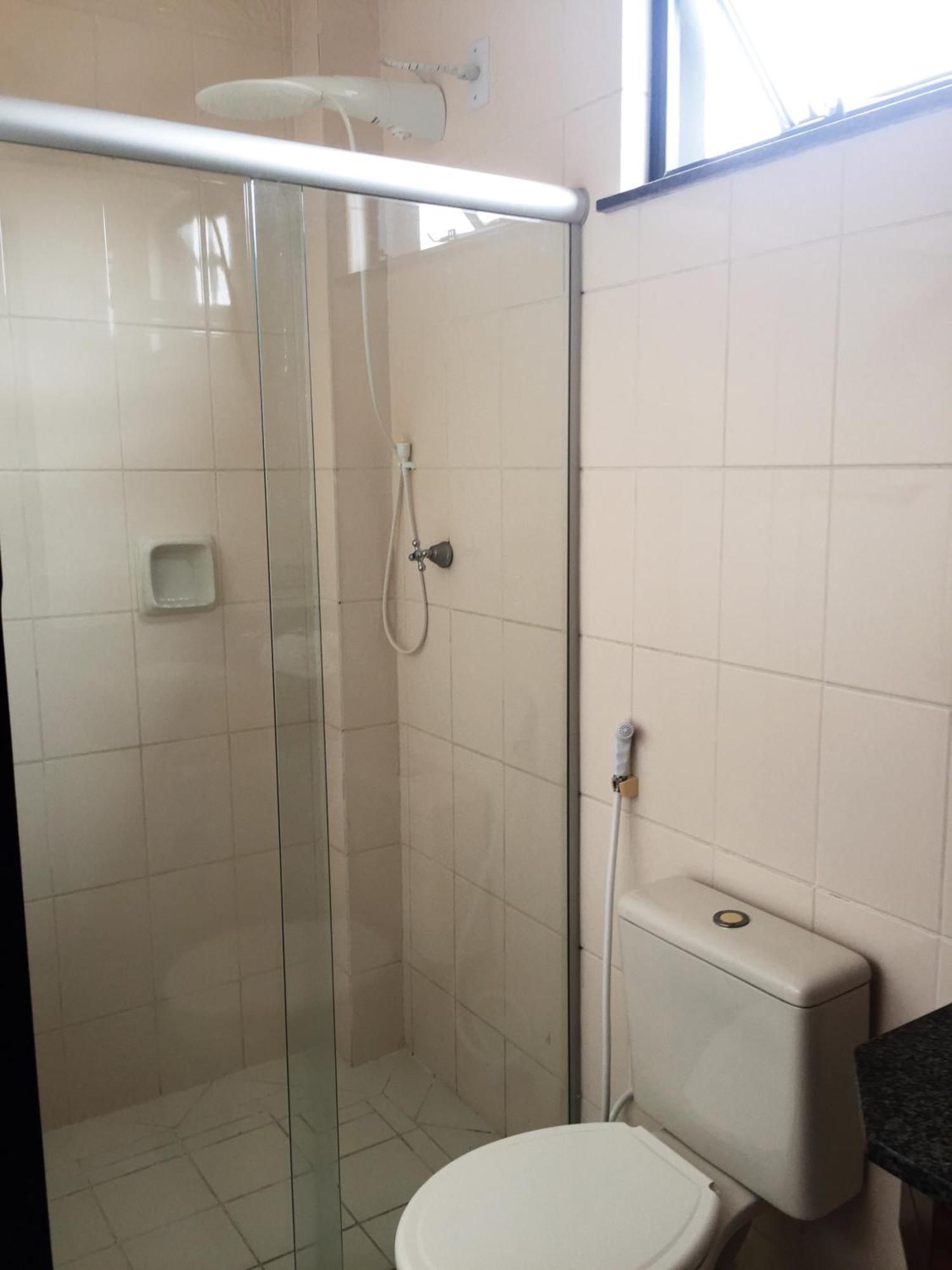 Quarto com 2 Camas de Solteiro