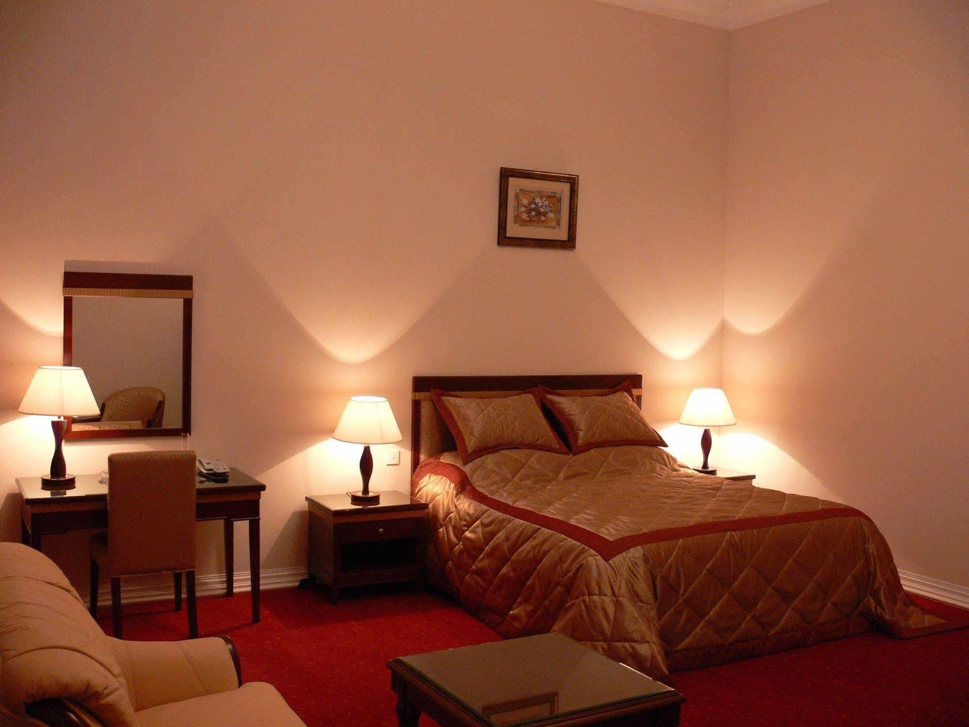 Standard Suite