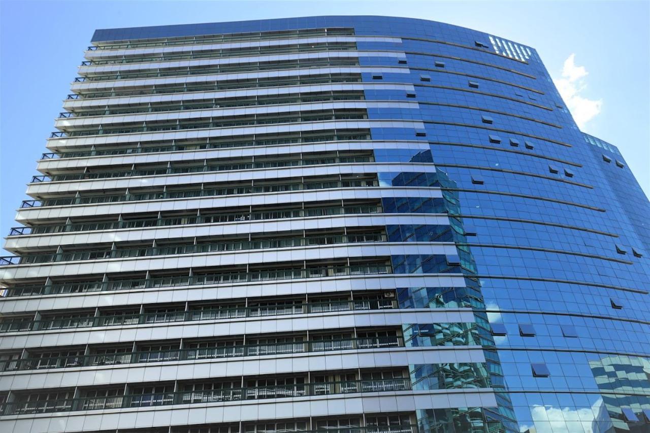 Apartamento com Varanda