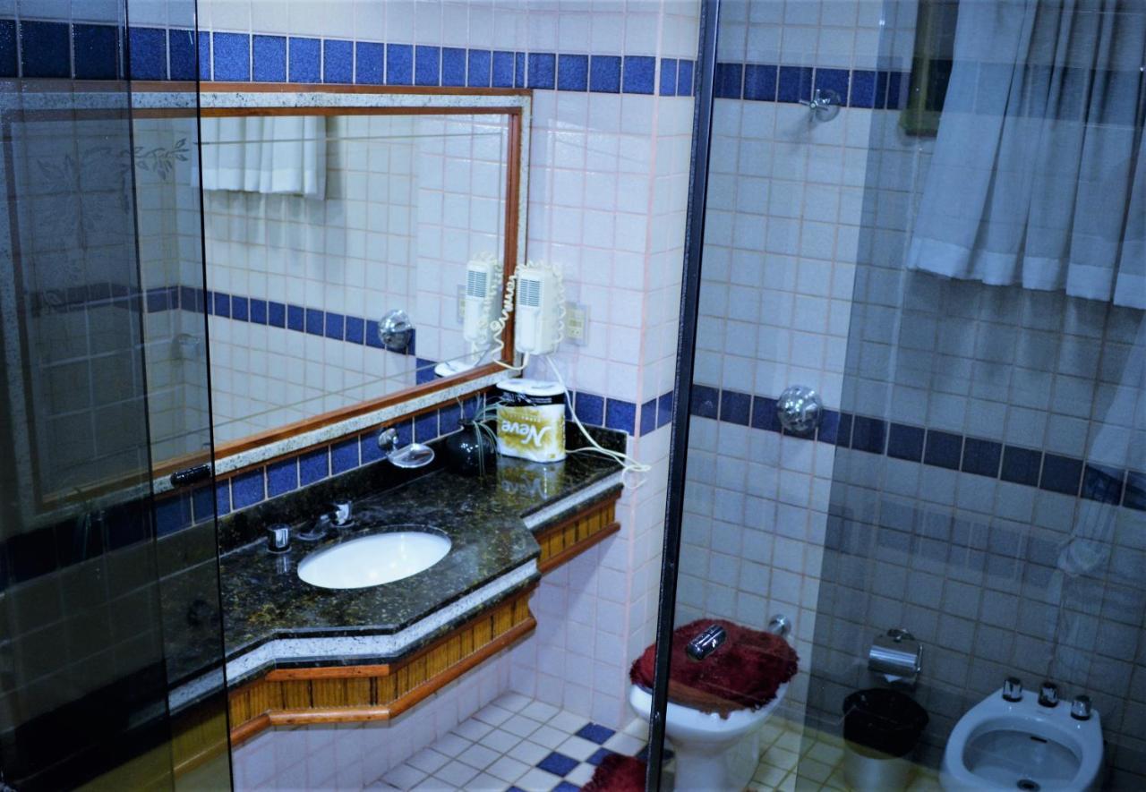 Suíte Deluxe com Banheira de Hidromassagem