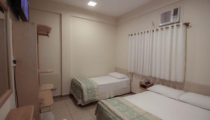 Quarto Triplo com Varanda