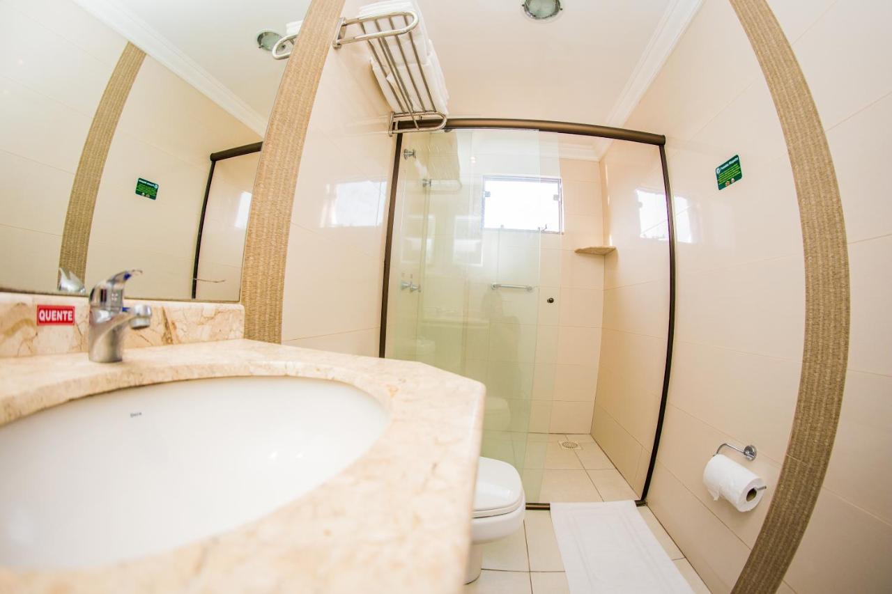 Quarto com Cama de Casal ou 2 de Solteiro