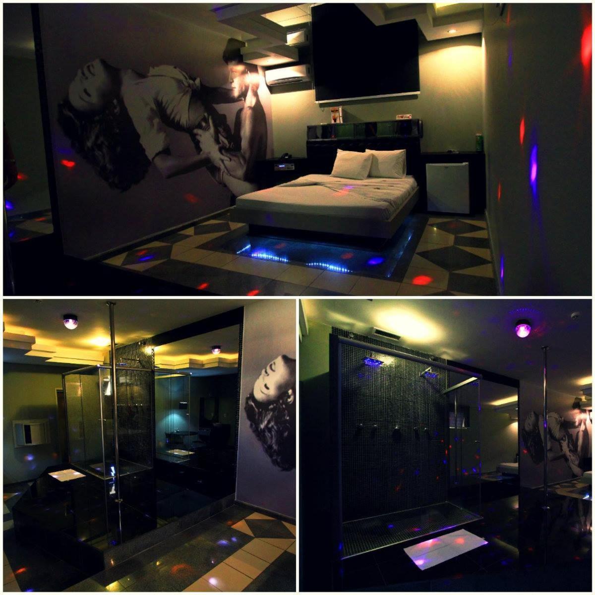 Deluxe Double Room Shower,738346336:JPEG