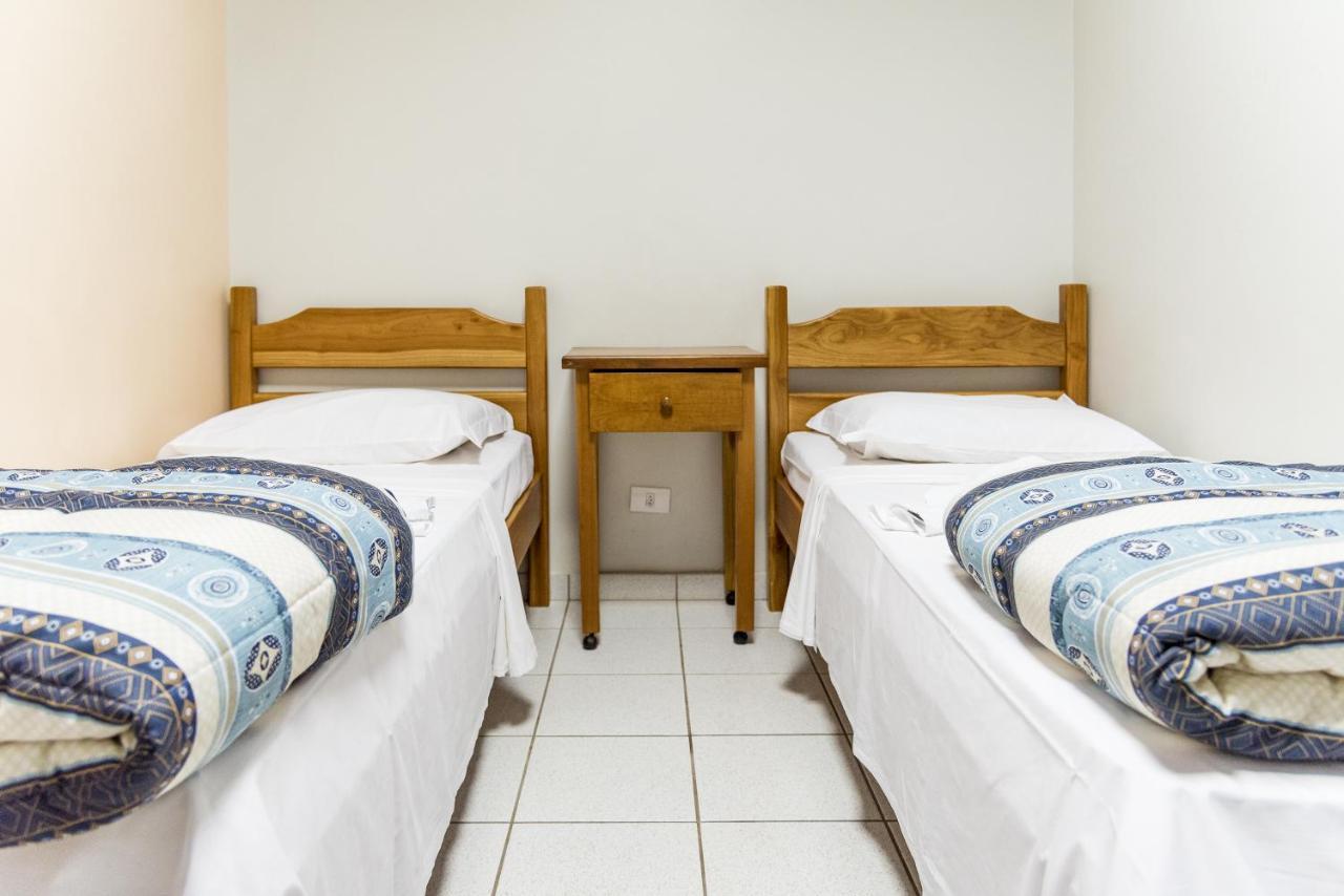 Apartamento con baño compartido