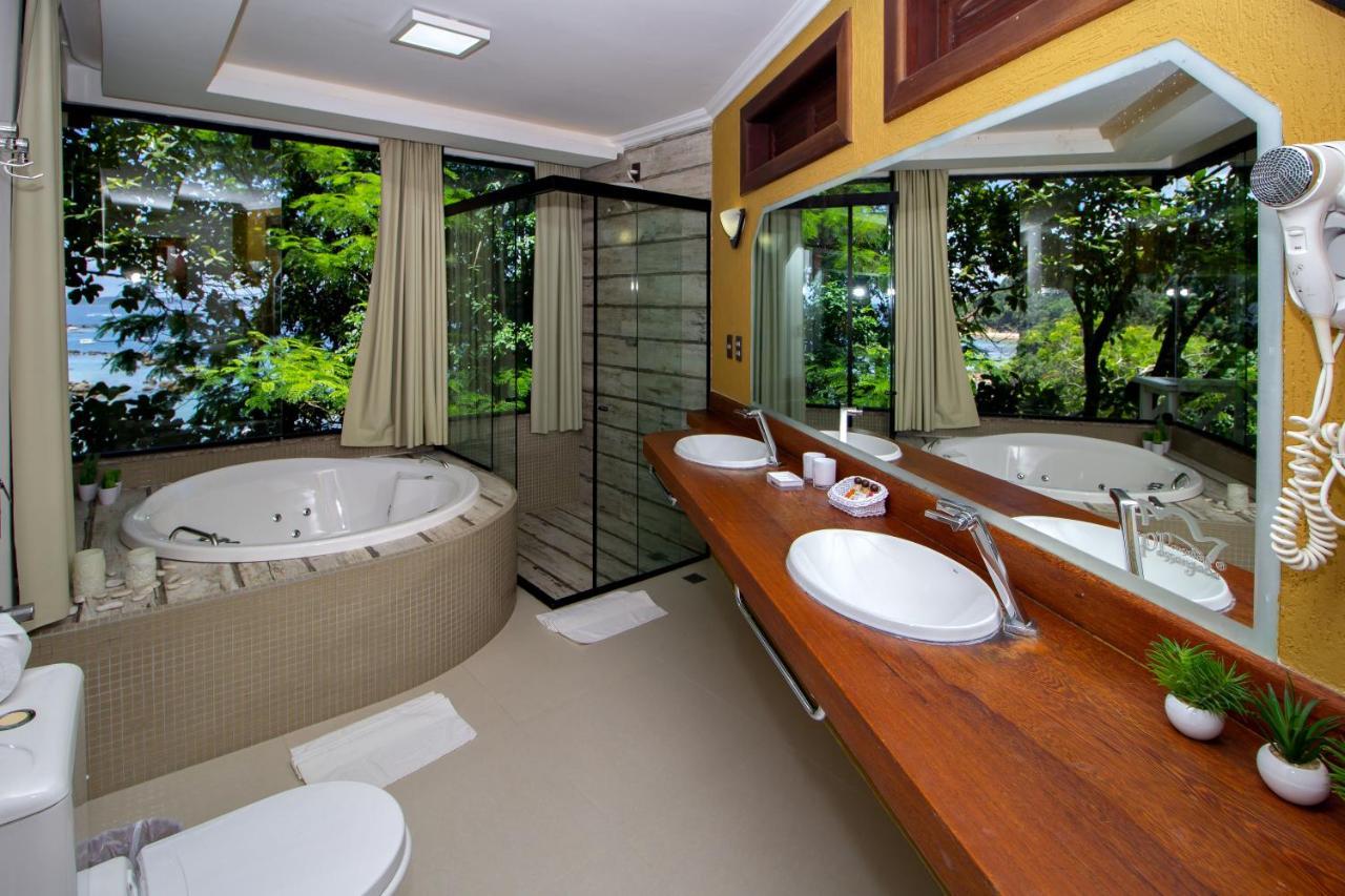 Suite Spa Bath,747286436:JPEG