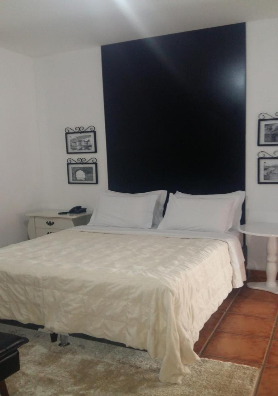 Quarto Duplo Deluxe com Ar-condicionado