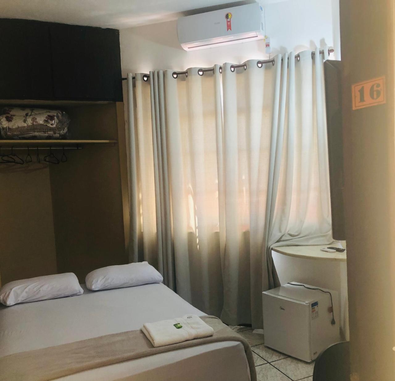 Quarto com Cama Queen-size
