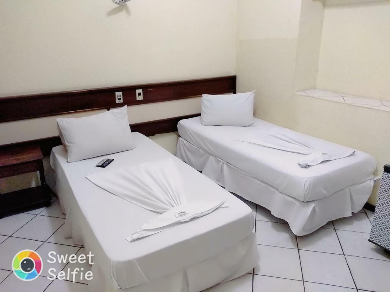 Quarto Duplo com Banheiro Privativo