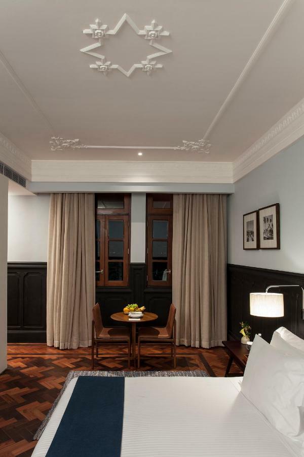 Deluxe Zimmer mit Kingsize-Bett mit Meerblick