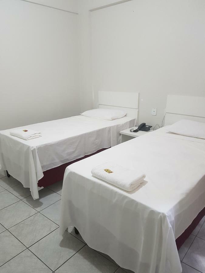 Quarto Individual Econômico