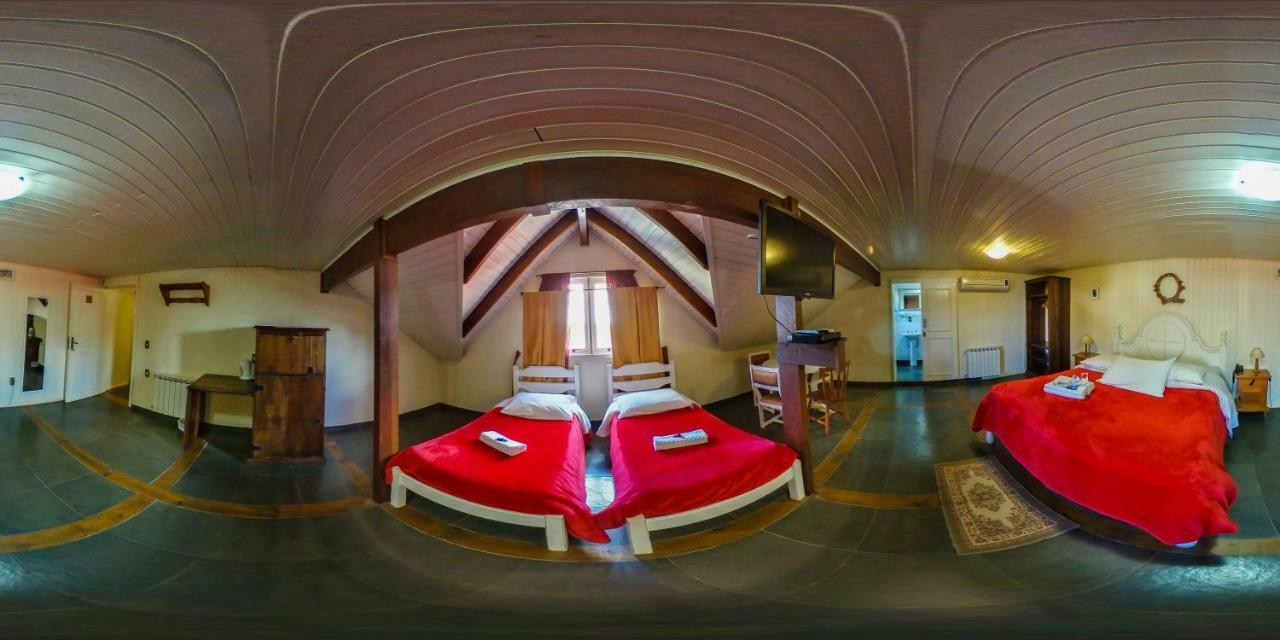 Family Room with Private Bathroom,825995657:JPEG