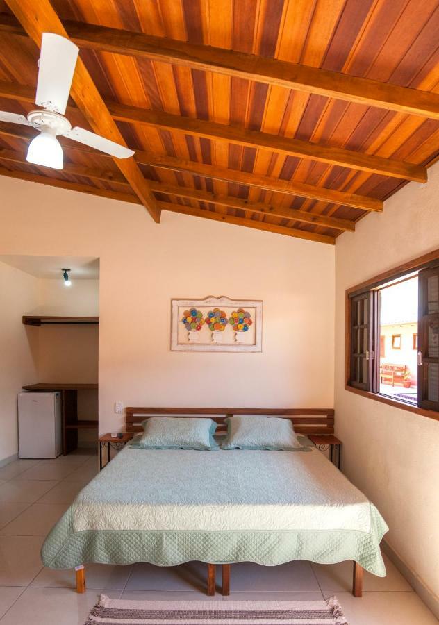 Quarto com Cama de Casal ou 2 de Solteiro e Banheiro Privativo