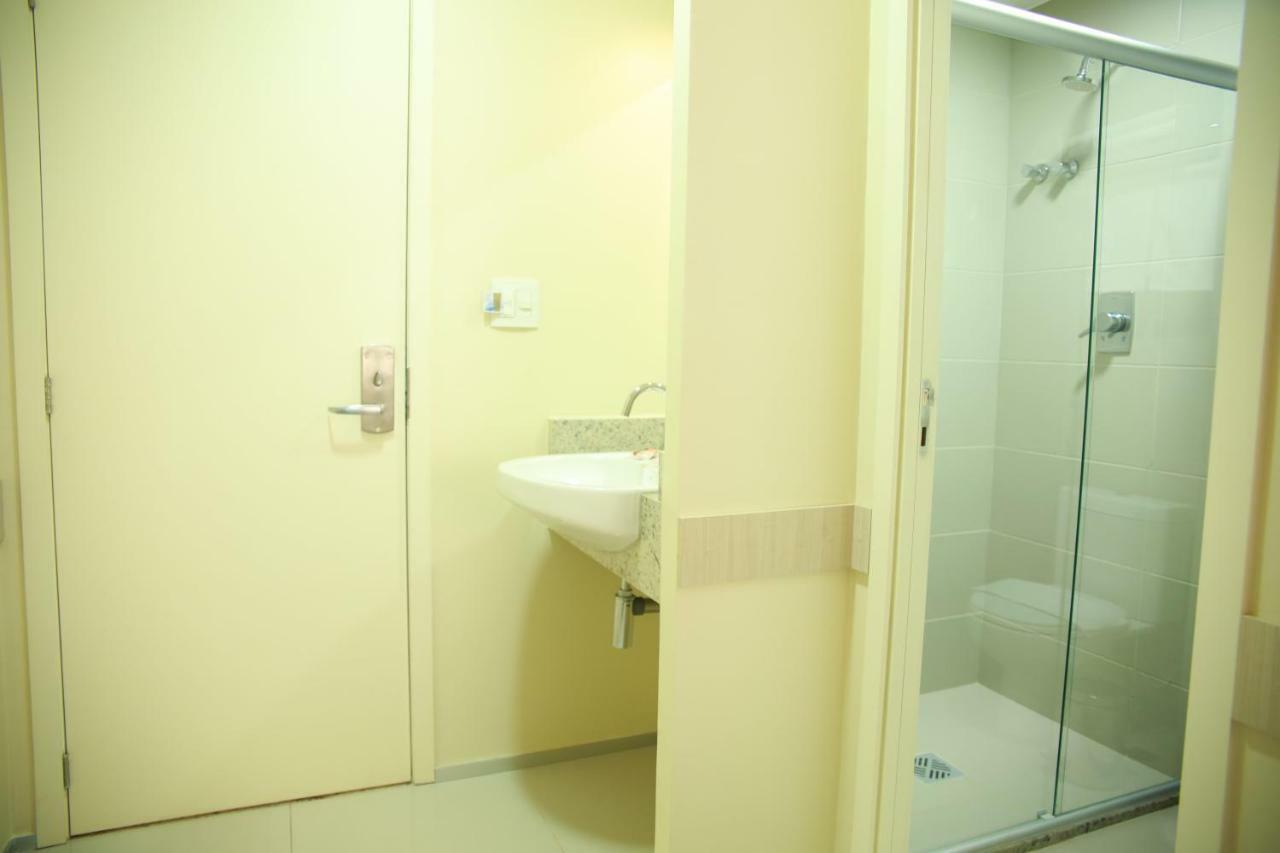 Quarto Duplo