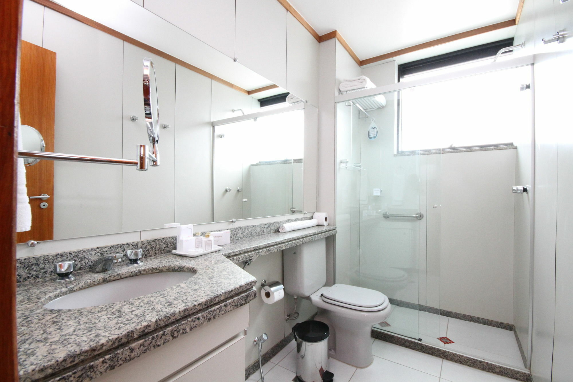 Executive Twin Suite