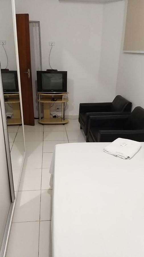 Quarto com Cama de Casal ou 2 de Solteiro