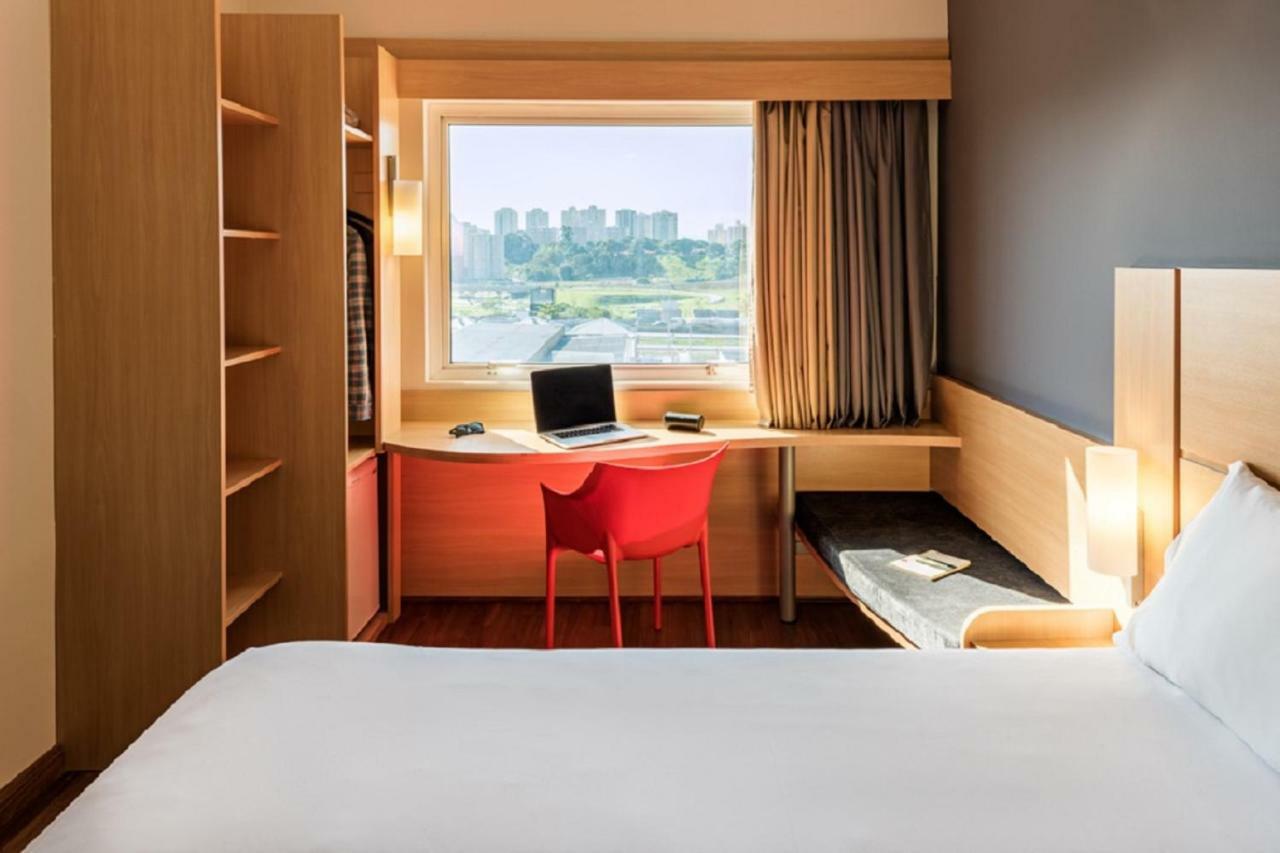 Quarto Duplo Standard