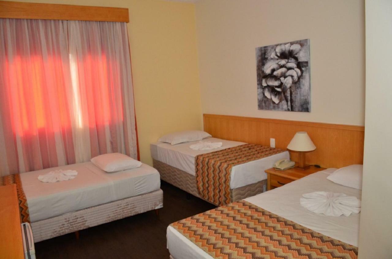 Quarto Triplo Standard
