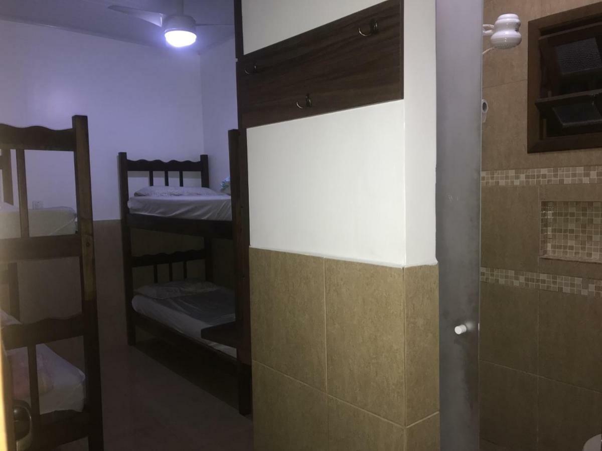 Quarto Triplo Básico