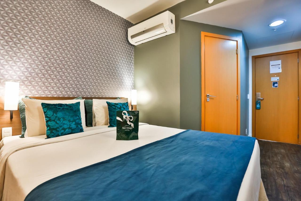 Quarto Superior com Cama Queen-size