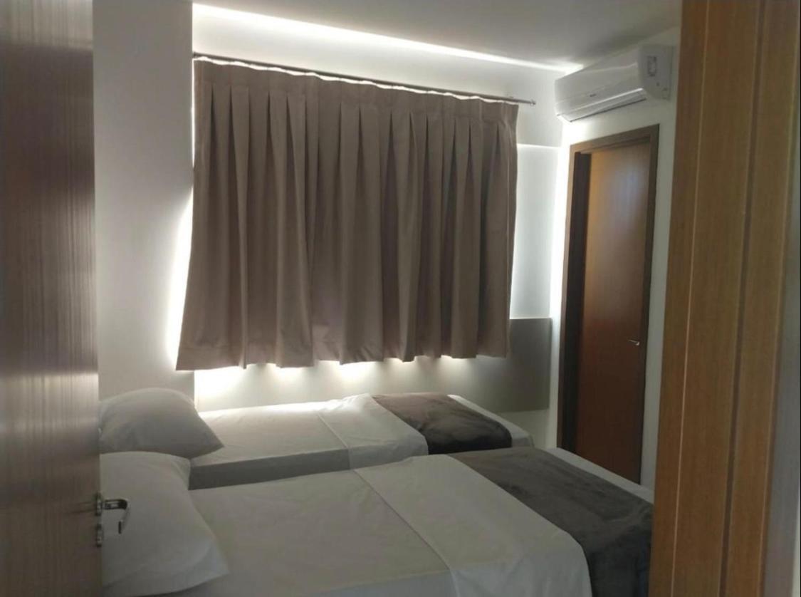 Family Room,921850744:JPEG