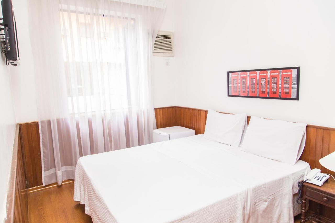 Quarto Duplo