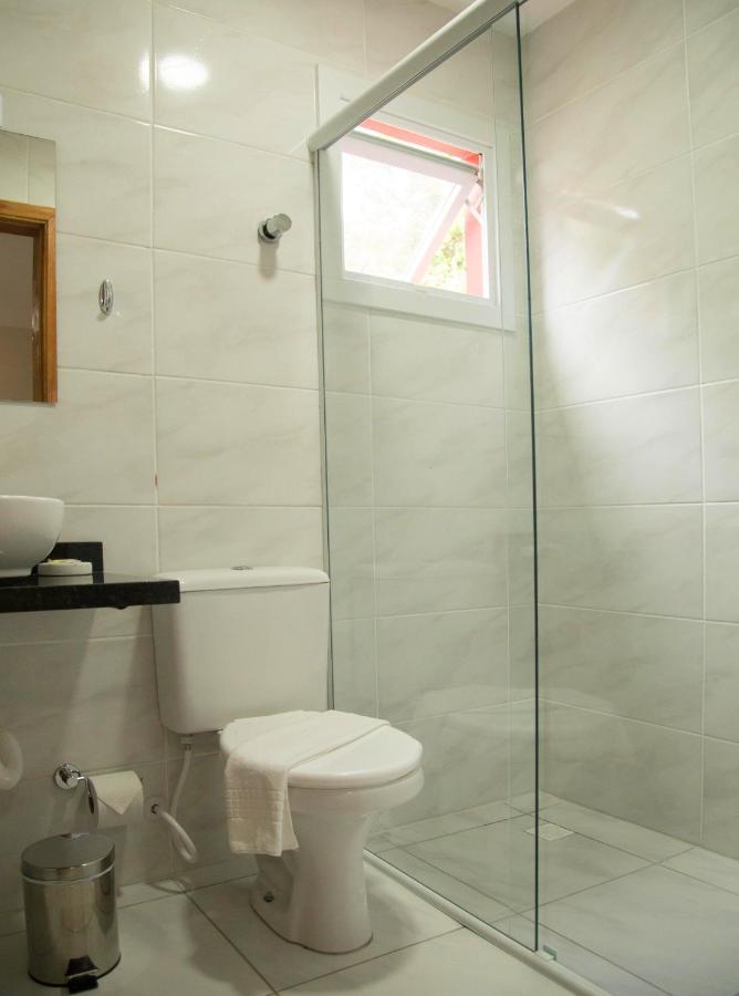 Quarto Standard com 2 Camas de Solteiro e Sofá