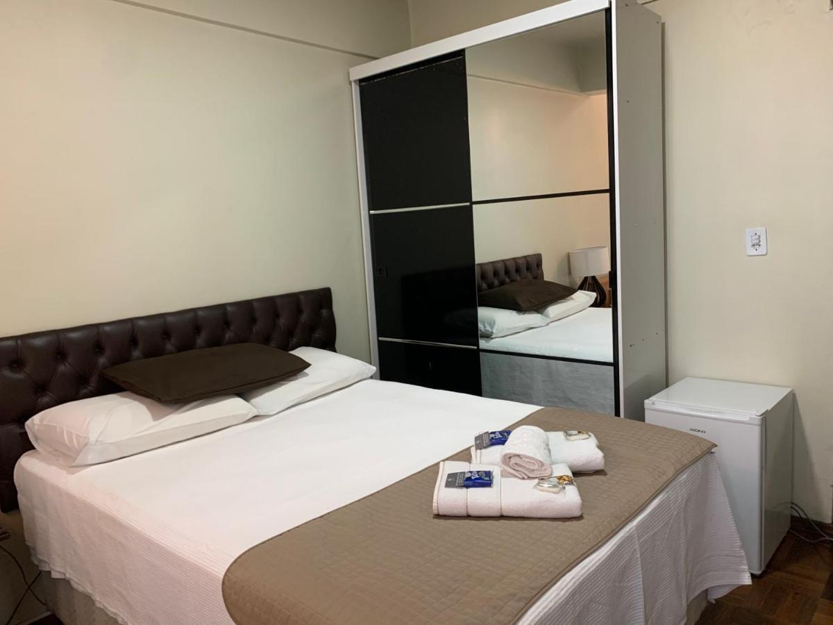 Quarto Econômico com Cama de Casal ou 2 de Solteiro