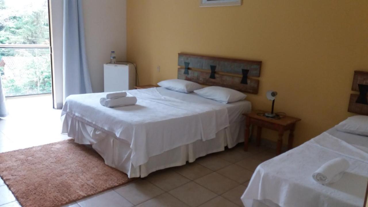 Quarto com Cama de Casal ou 2 de Solteiro e Varanda