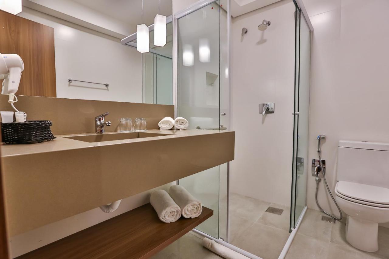 Quarto Superior com 2 Camas de Casal