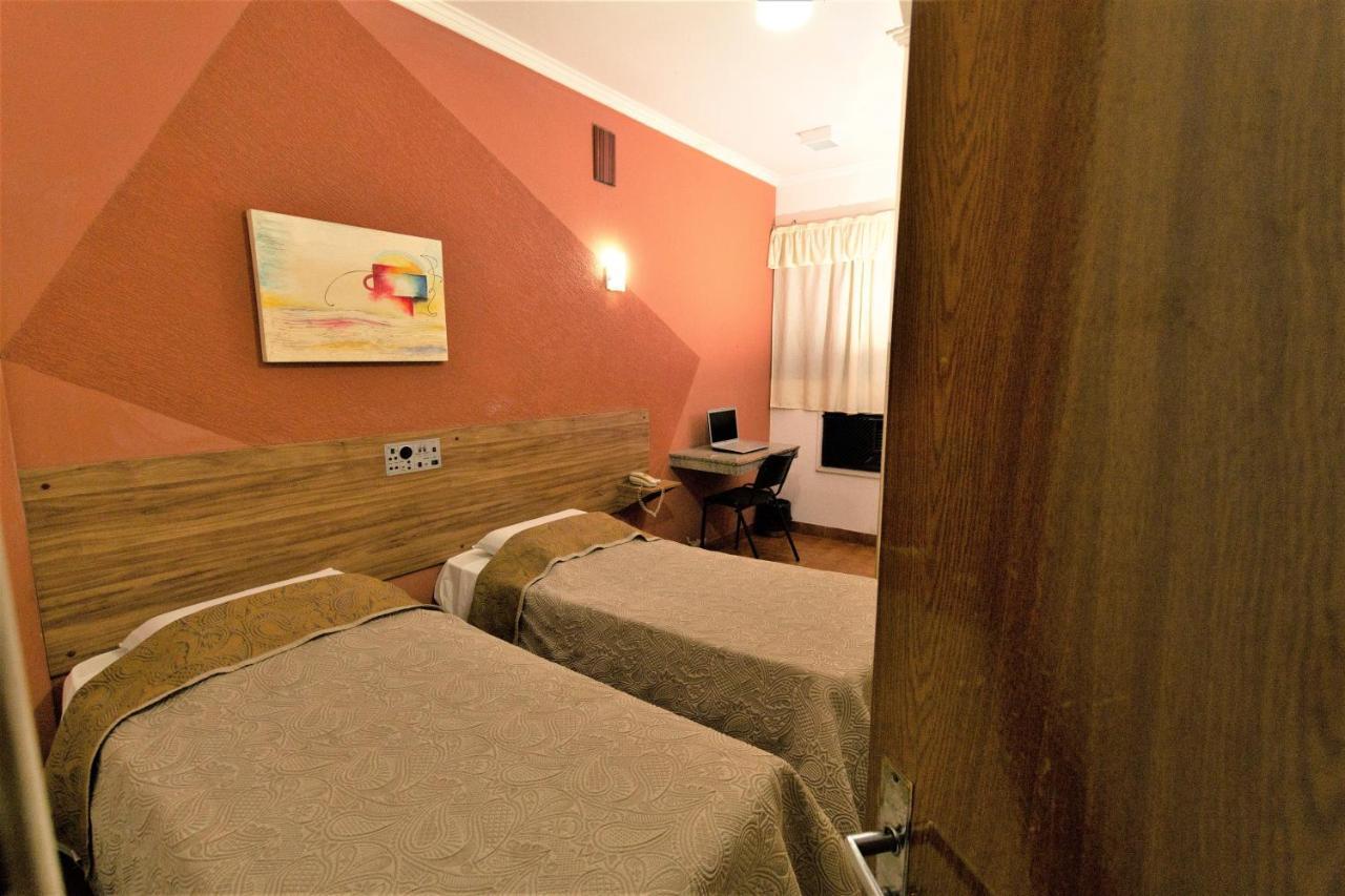Quarto Duplo Standard