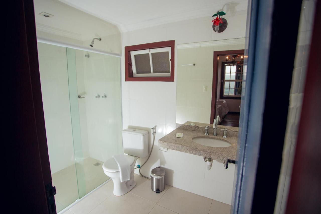 Quarto Triplo Deluxe com Ar-condicionado