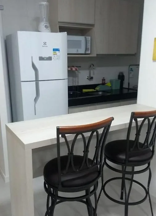 Apartamento de luxo no coração da ponta verde-1