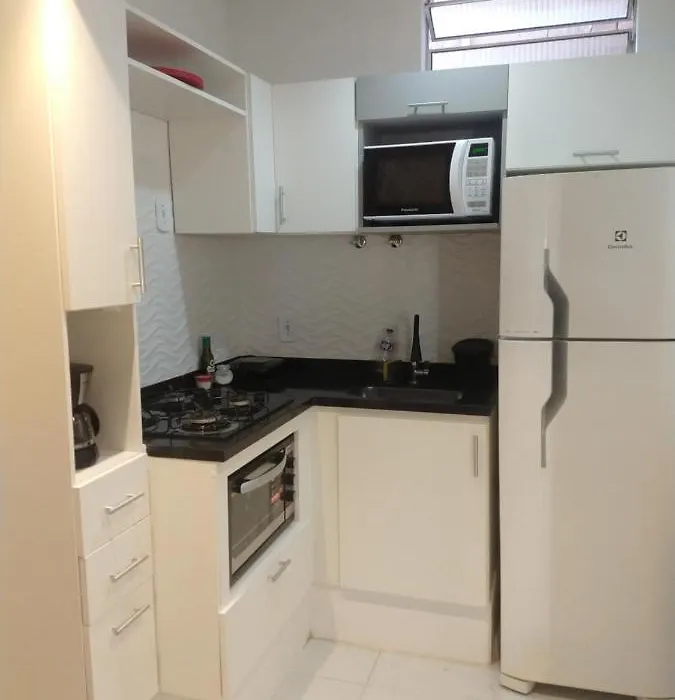 Quarto E Sala Silencioso Em Copacabana-1