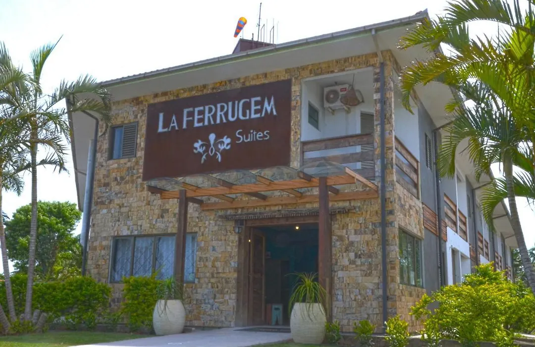 La Ferrugem Suites - 100 mts da Praia-1