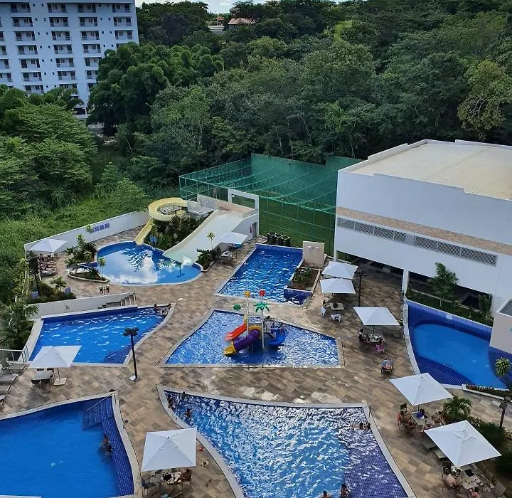 Park Veredas, Rio Quente , com vista para a montanha-1