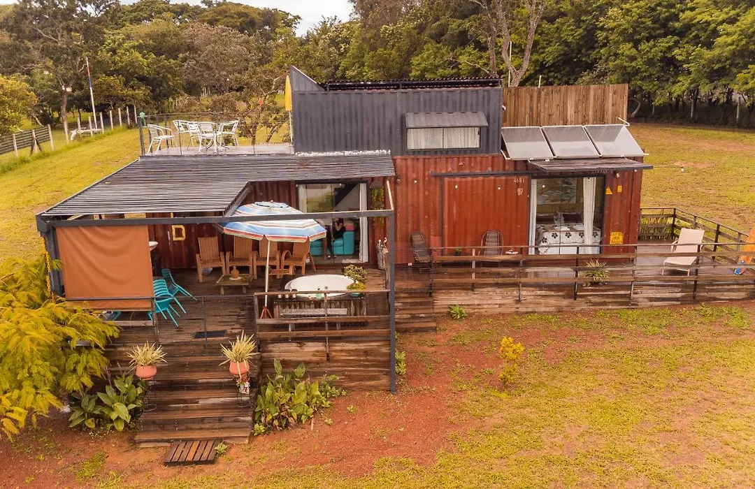 Tiny Container House A Beira Lago-1