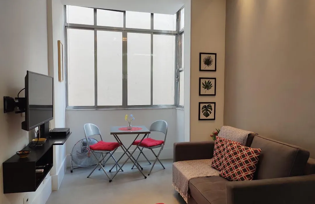 Charmoso Studio Leblon-1