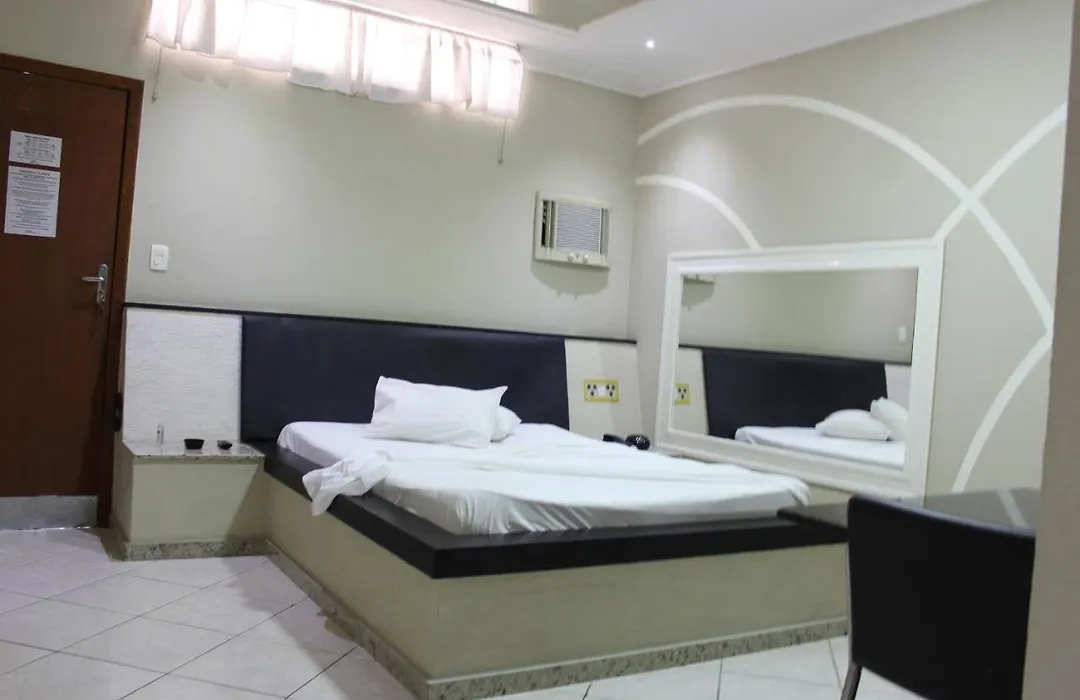 Motel Sunny Day Economy Betim-1