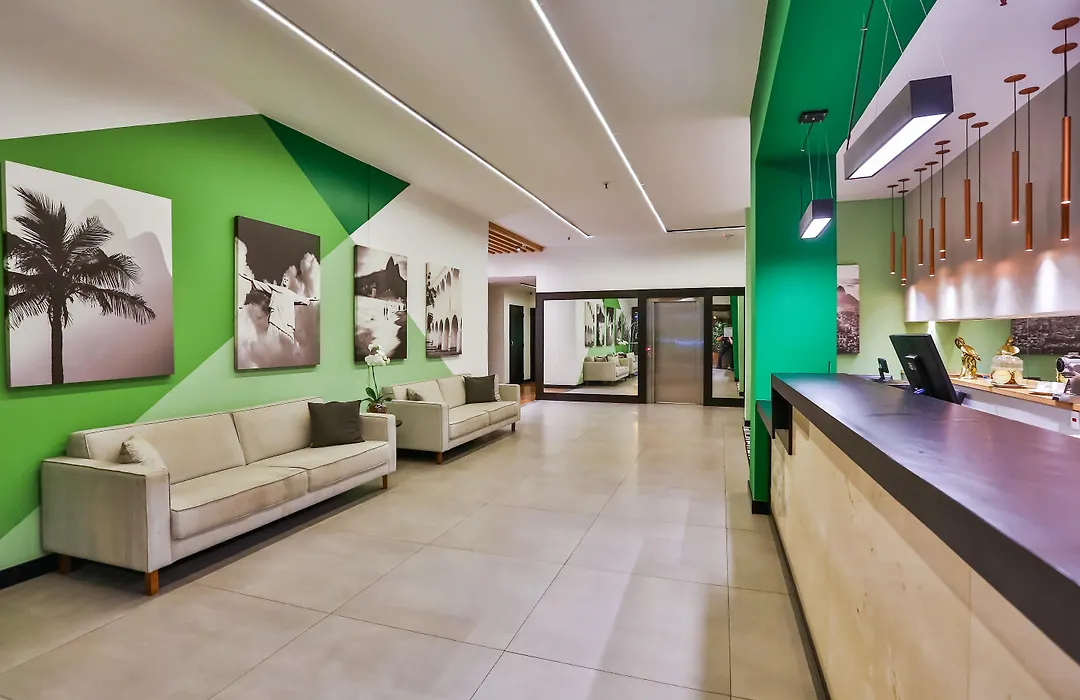 Apart Hotel Copacabana 370-1