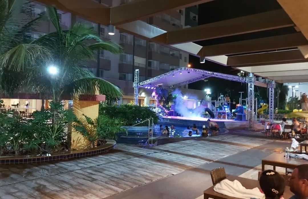 Flat No Olimpia Park Resort, 2 Quartos, Com Suite E Varanda-1