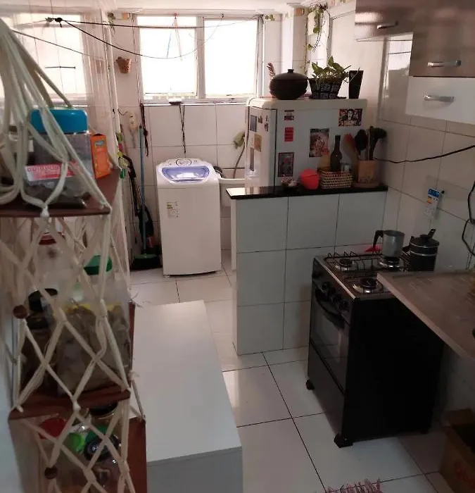 Suite Em Apartamento Compartilhado, Com Vista Para O Mar-1